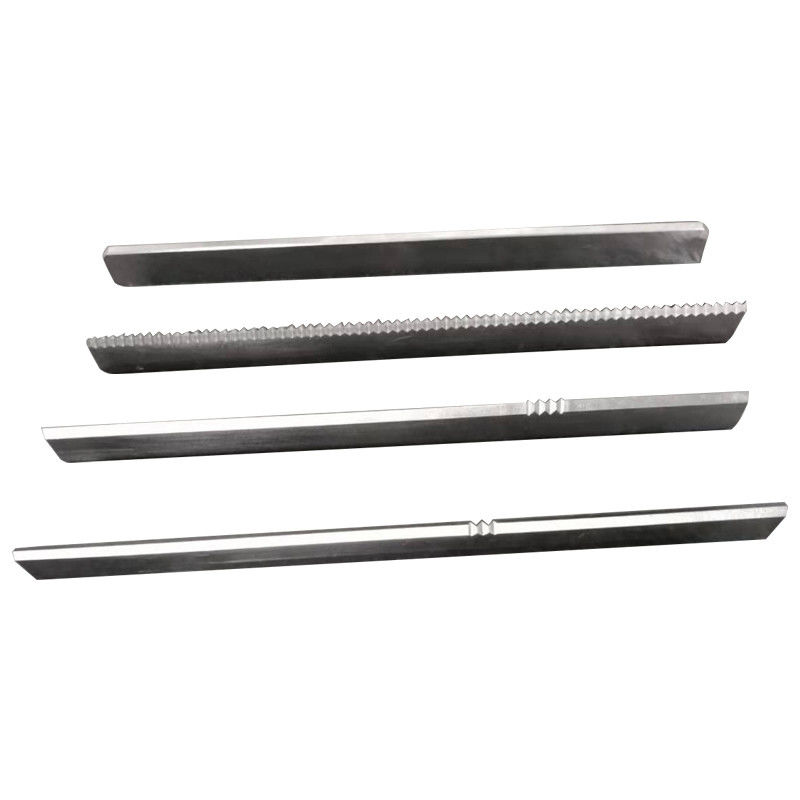 Sharp Diagonal Zig Zag Blade 58-62HRC Hardness Customized Coating Size